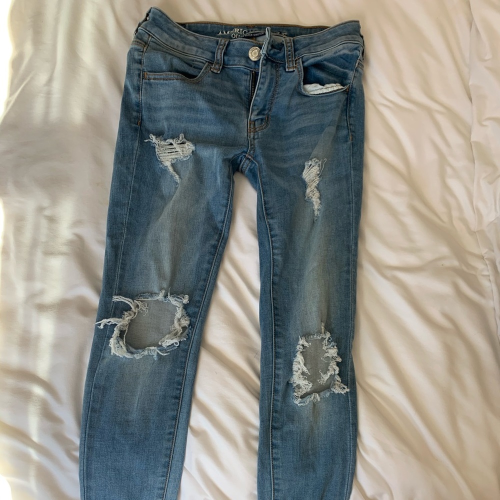 American Eagle ripped jegging jeans